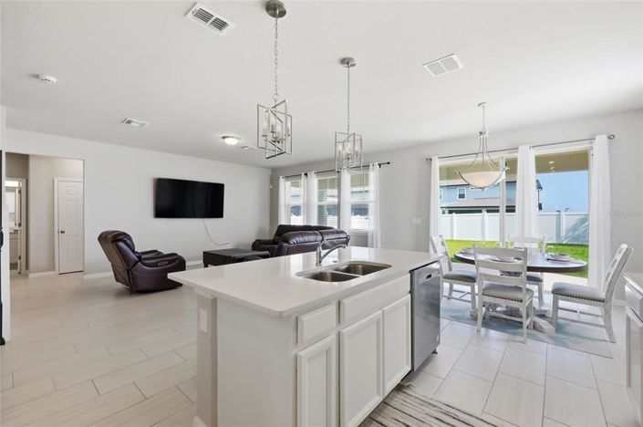 Image No.23-5 Bed House for sale