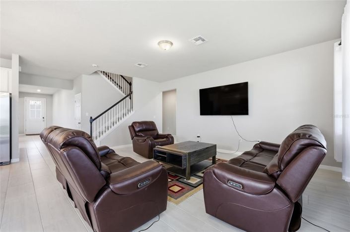 Image No.24-5 Bed House for sale