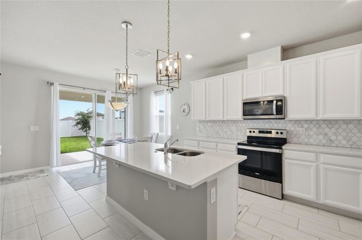 Image No.4-5 Bed House for sale