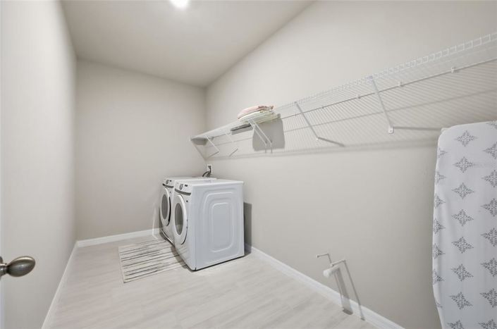 Image No.41-5 Bed House for sale
