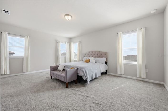 Image No.42-5 Bed House for sale