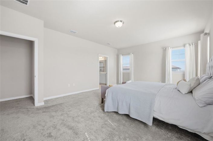 Image No.43-5 Bed House for sale