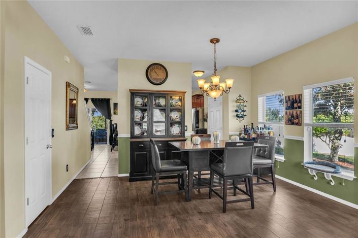 Image No.6-4 Bed House for sale