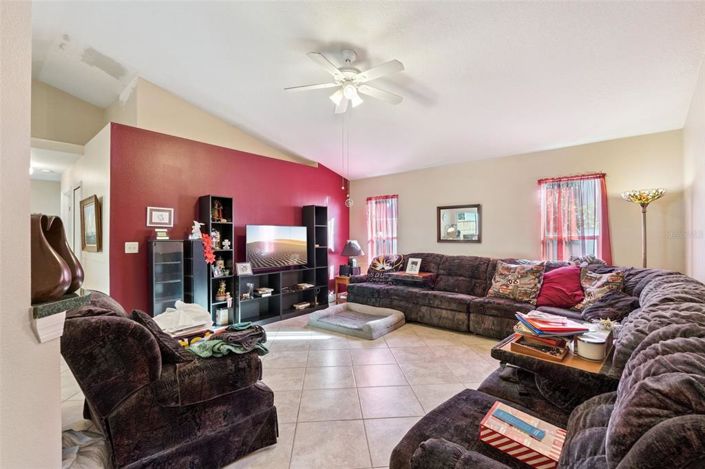 Image No.11-4 Bed House for sale