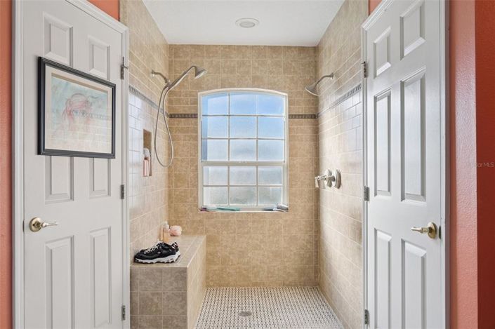 Image No.29-4 Bed House for sale