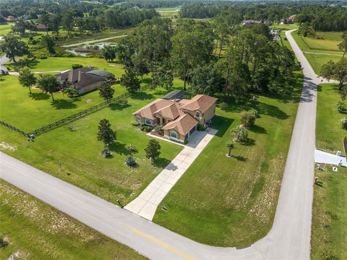 Image No.10-5 Bed House for sale