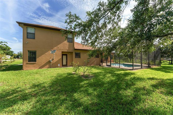 Image No.13-5 Bed House for sale