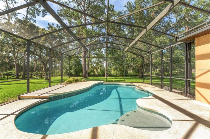 Image No.18-5 Bed House for sale