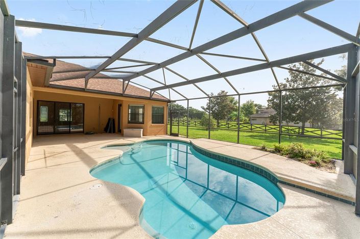 Image No.2-5 Bed House for sale