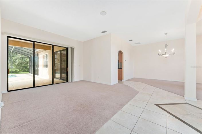 Image No.22-5 Bed House for sale