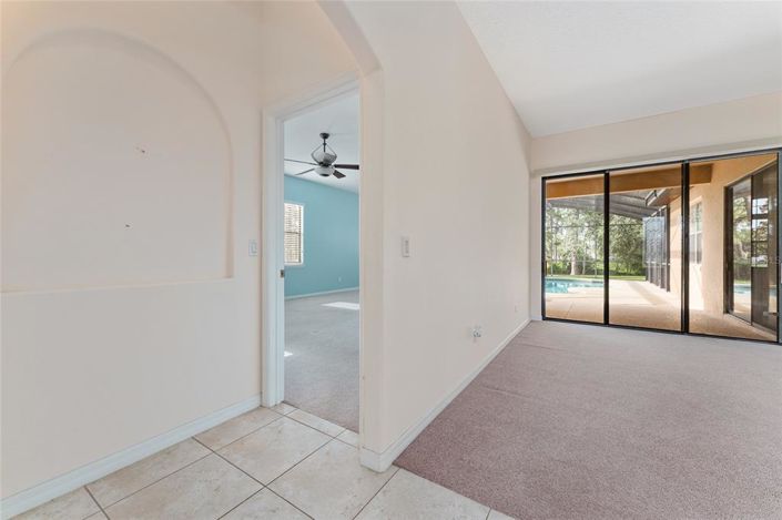 Image No.30-5 Bed House for sale