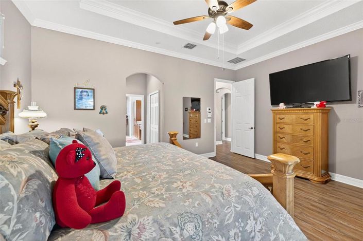 Image No.17-5 Bed House for sale