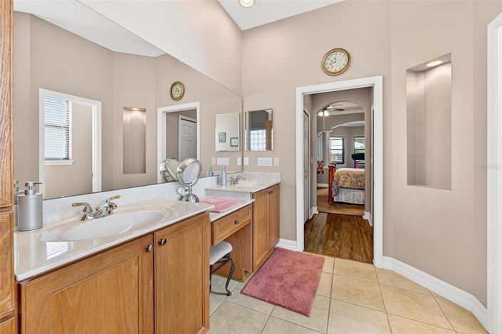 Image No.27-5 Bed House for sale