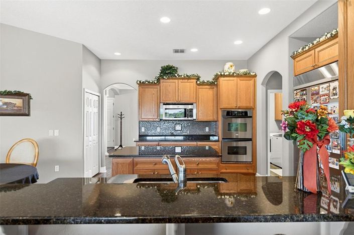 Image No.40-5 Bed House for sale