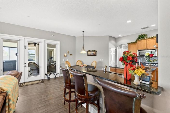 Image No.42-5 Bed House for sale