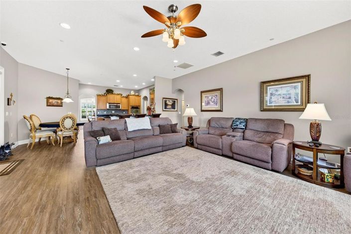 Image No.48-5 Bed House for sale