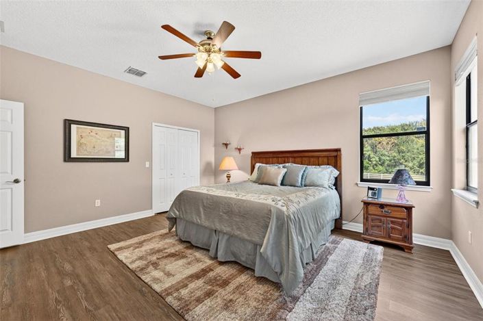 Image No.53-5 Bed House for sale