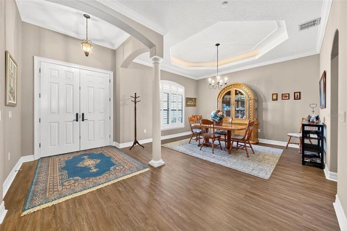 Image No.9-5 Bed House for sale