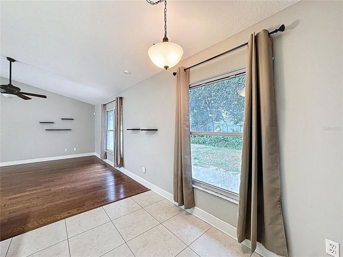 Image No.12-3 Bed House for sale