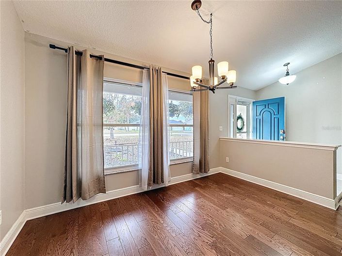 Image No.18-3 Bed House for sale