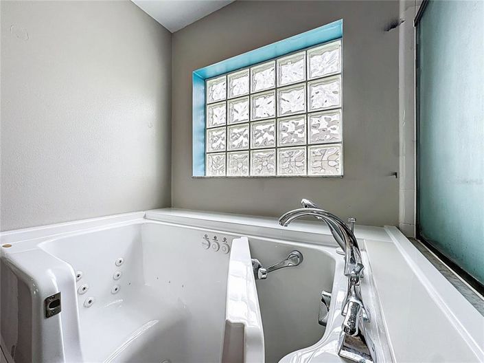 Image No.23-3 Bed House for sale