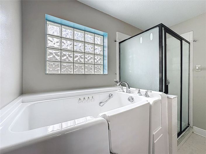 Image No.24-3 Bed House for sale