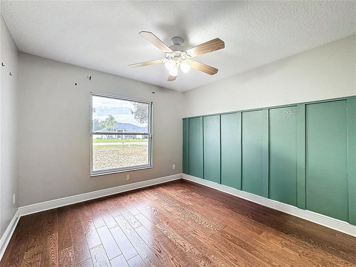 Image No.35-3 Bed House for sale