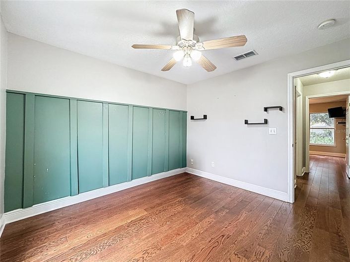 Image No.36-3 Bed House for sale