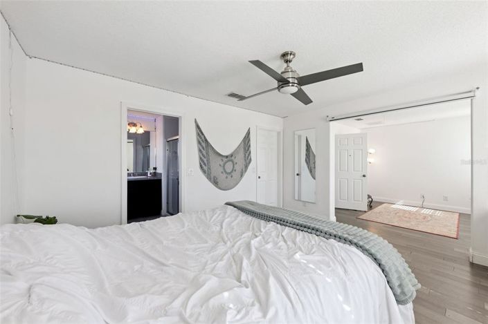 Image No.23-4 Bed House for sale