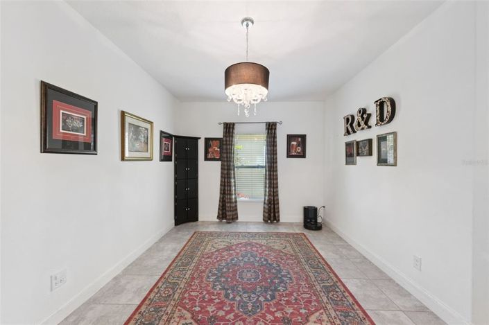 Image No.9-4 Bed House for sale