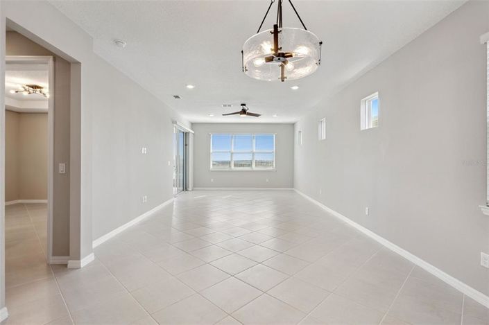 Image No.17-3 Bed House for sale