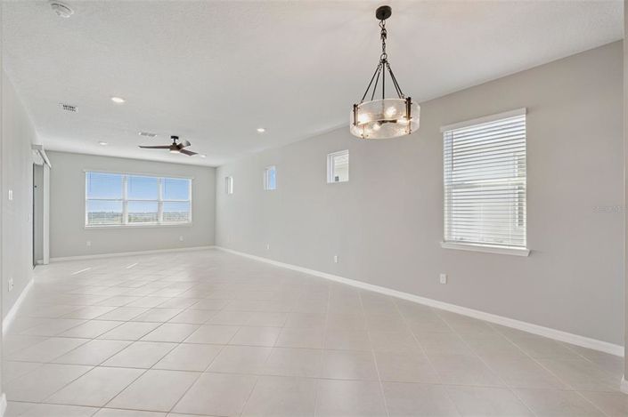 Image No.18-3 Bed House for sale