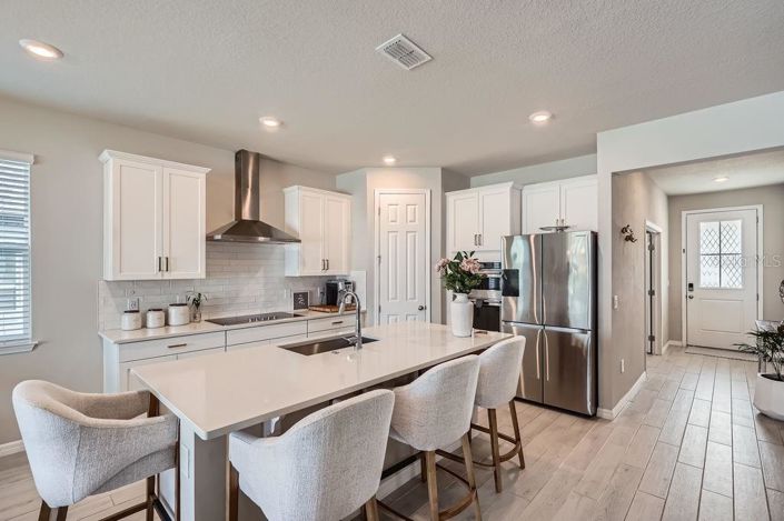 Image No.4-5 Bed House for sale