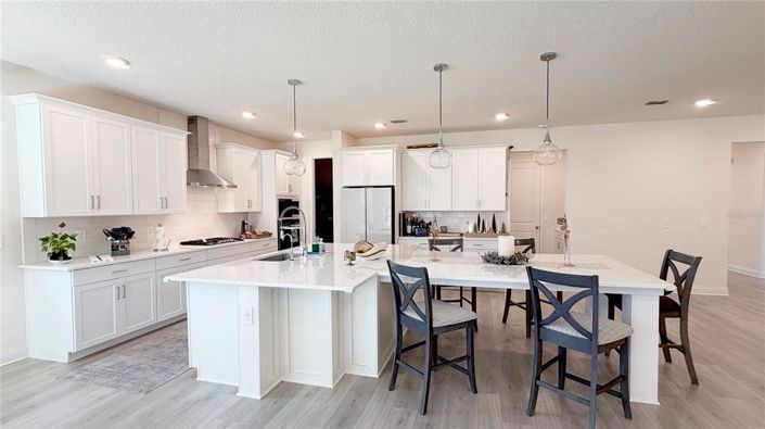 Image No.27-4 Bed House for sale