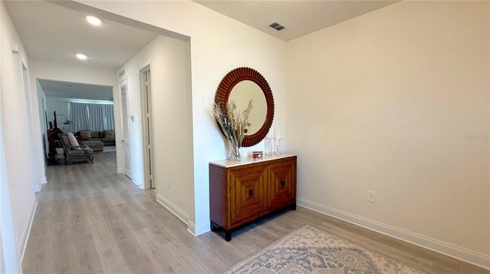 Image No.6-4 Bed House for sale