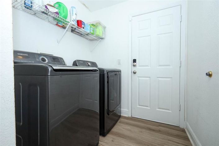 Image No.21-3 Bed House for sale