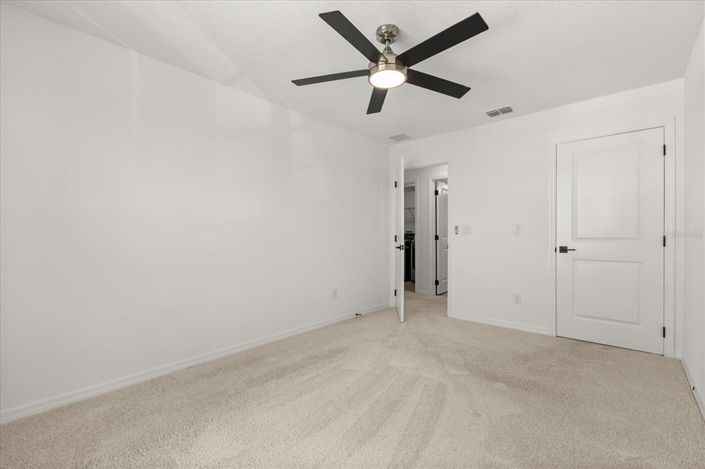 Image No.25-4 Bed House for sale