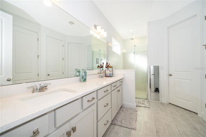 Image No.17-4 Bed House for sale