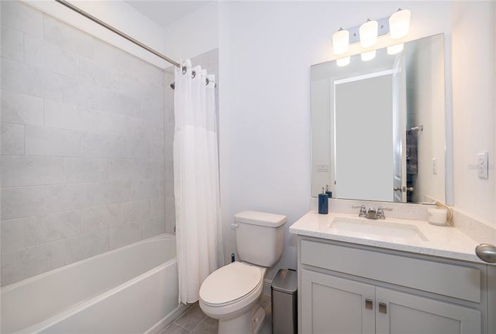 Image No.20-4 Bed House for sale