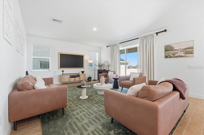 Image No.16-4 Bed House for sale