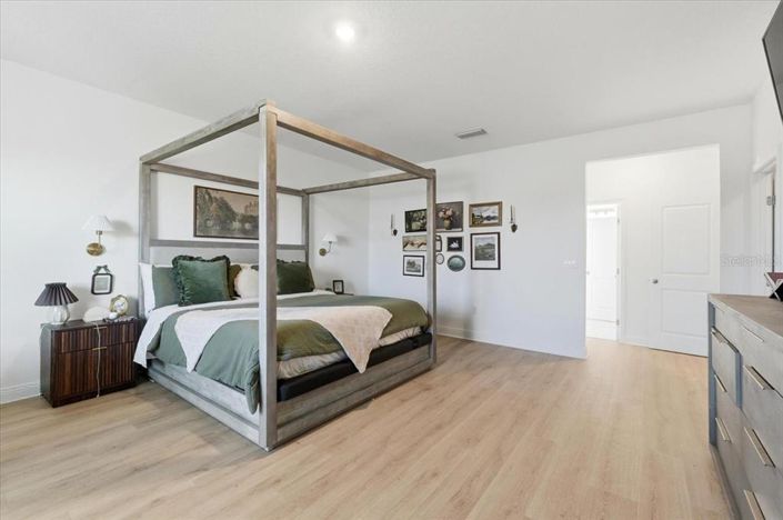 Image No.34-4 Bed House for sale