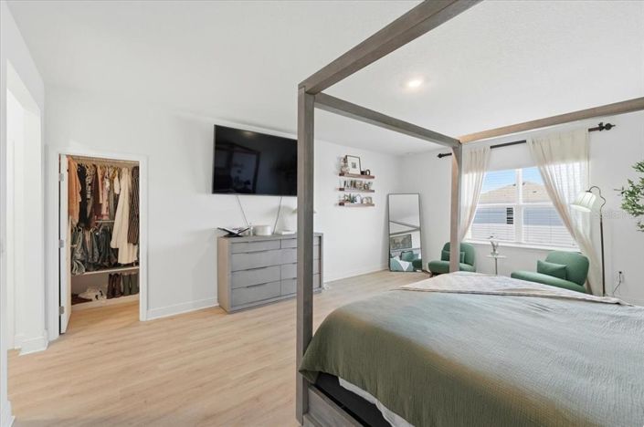 Image No.35-4 Bed House for sale