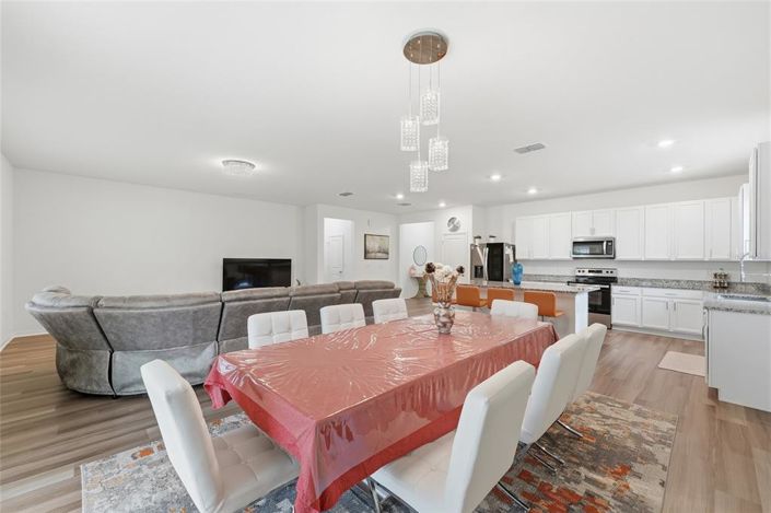 Image No.12-4 Bed House for sale