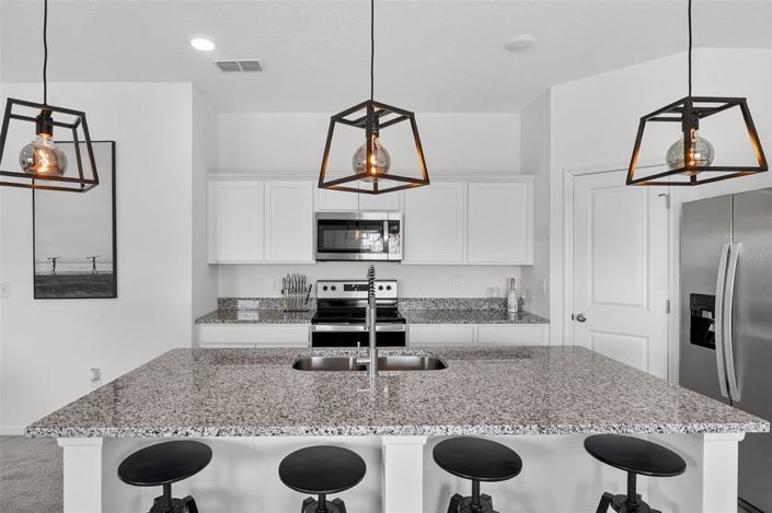 Image No.19-4 Bed House for sale