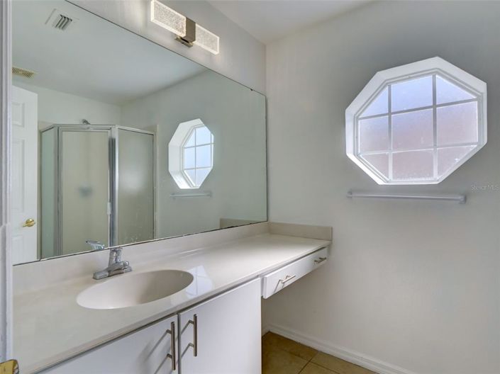 Image No.21-4 Bed House for sale