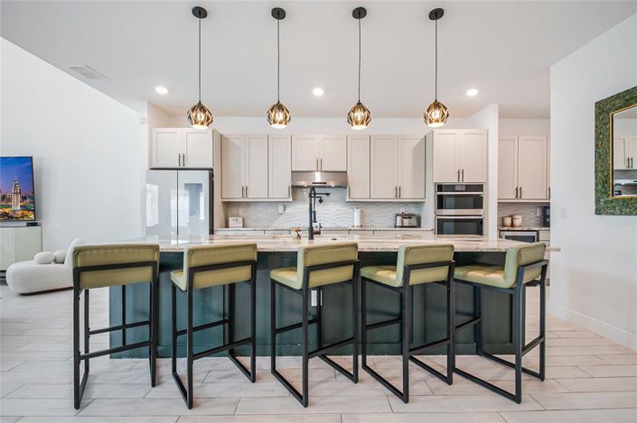 Image No.11-5 Bed House for sale