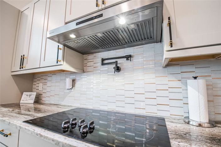 Image No.13-5 Bed House for sale