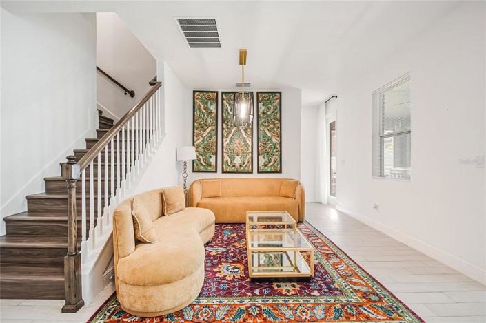 Image No.25-5 Bed House for sale