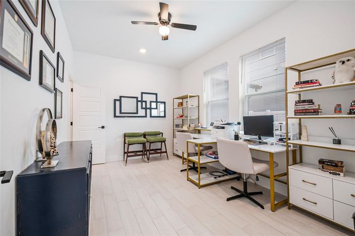 Image No.31-5 Bed House for sale