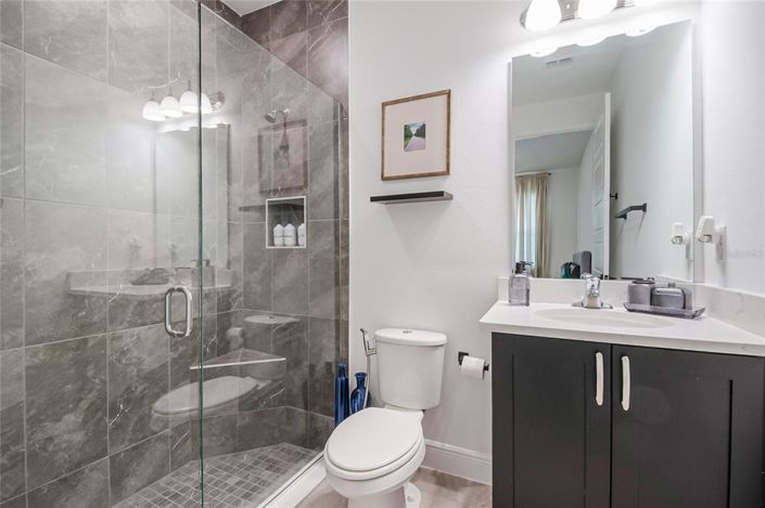 Image No.34-5 Bed House for sale